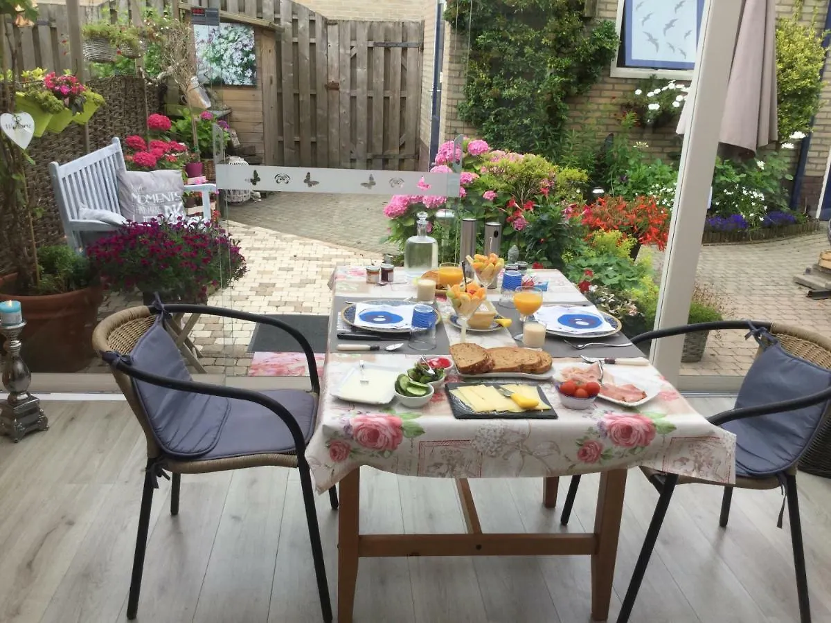 Bed&Breakfast Ineke en John Hoofddorp 0*,  Nederland